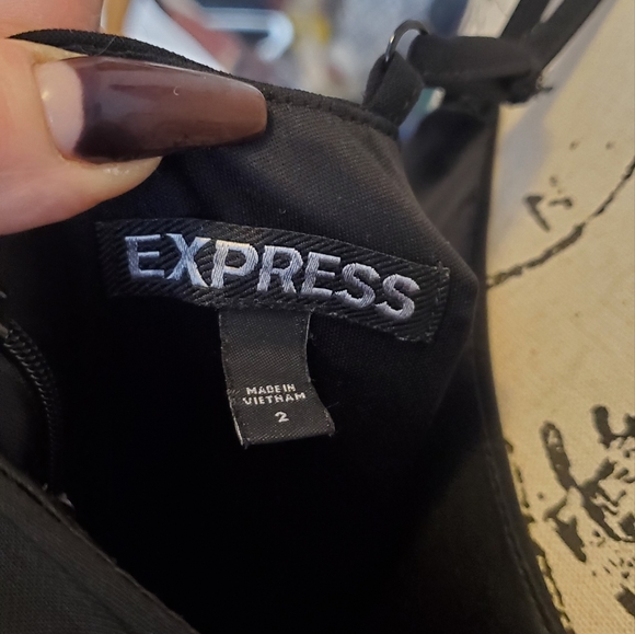 EUC Express Cropped Jumpsuit - Picture 5 of 5